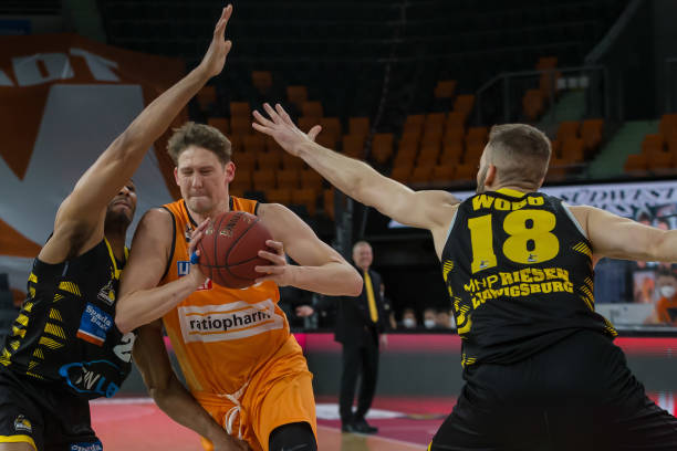 令对手难以 令对手难以