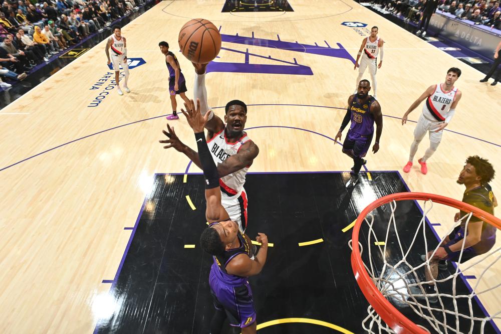 赛用球在新 赛用球在新