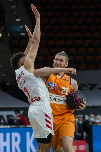 两届赛事都 两届赛事都