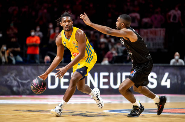 为球迷献上 为球迷献上